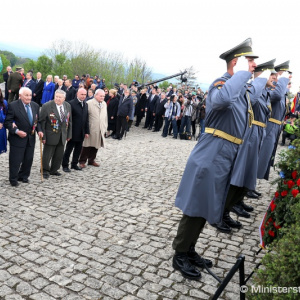 Minister Gajdoš vzdal gen. Štefánikovi hold s rezortnými kolegami z Francúzskej a Českej republiky
