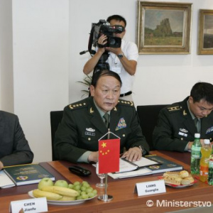 Čínsky minister na návšteve Slovenska