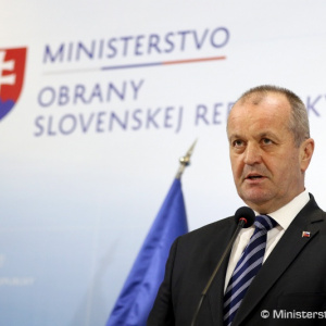 Rezort obrany pripravil koncepciu na zlepšenie podmienok výkonu služby profesionálnych vojakov