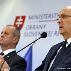 Rezort obrany pripravil koncepciu na zlepšenie podmienok výkonu služby profesionálnych vojakov