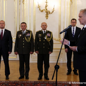 Ozbrojené sily majú troch nových brigádnych generálov