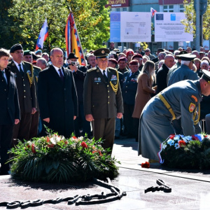 Minister Gajdoš si uctil hrdinov Karpatsko-duklianskej operácie