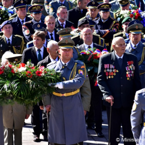 Minister Gajdoš si uctil hrdinov Karpatsko-duklianskej operácie