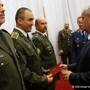 Zamestnanci rezortu obrany a profesionálni vojaci si pripomenuli 74. výročie Slovenského národného povstania a Deň Ústavy SR