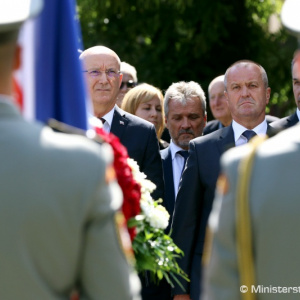 Minister obrany Peter Gajdoš si v Bratislave pripomenul 74. výročie Slovenského národného povstania 