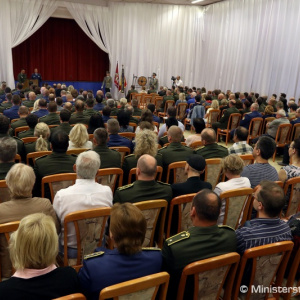 Profesionálni vojaci a zamestnanci rezortu obrany si pripomenuli 73. výročie ukončenia 2. svetovej vojny