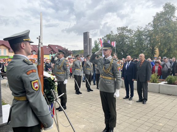 Odhalenie pamätnej tabule Poltár (11)