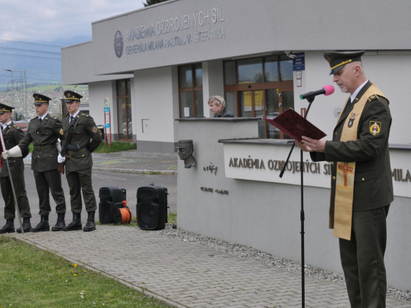 Na web-hlavna LM