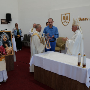 P1095763