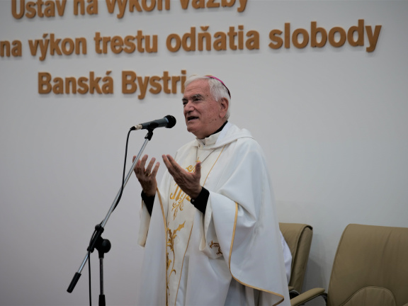 Hlavna