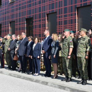 VIP hostia nastúpení pred začiatkom ceremónie