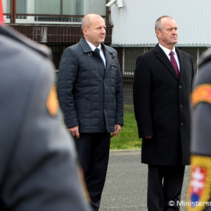 Spolupráca Slovenska a Maďarska v oblasti obrany je nadštandardná, zhodli sa ministri Gajdoš a Simicskó