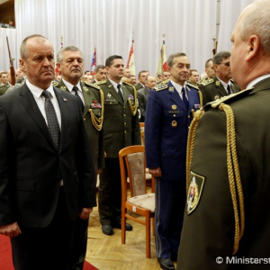 Zamestnanci rezortu obrany a profesionálni vojaci si pripomenuli 25. výročie vzniku Slovenskej republiky a Ozbrojených síl SR