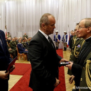 Zamestnanci rezortu obrany a profesionálni vojaci si pripomenuli 25. výročie vzniku Slovenskej republiky a Ozbrojených síl SR