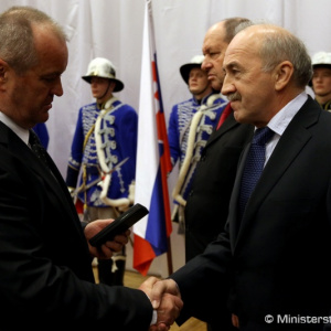 Zamestnanci rezortu obrany a profesionálni vojaci si pripomenuli 25. výročie vzniku Slovenskej republiky a Ozbrojených síl SR