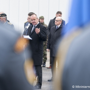 Minister Gajdoš slávnostne odovzdal vojakom do užívania prvé lietadlo Spartan