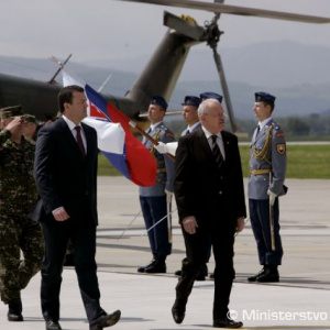 Zmodernizovaná vzletová a pristávacia dráha na letisku Sliač 