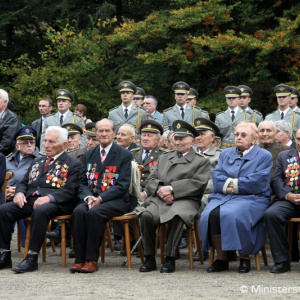 Minister obrany Martin Glváč si pripomenul 70. výročie Karpatsko - duklianskej operácie