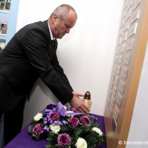 Rezort obrany si uctil pamiatku zosnulých vojakov a bývalých zamestnancov