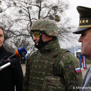 Vojaci privítali rok 2016 tradičnými salvami