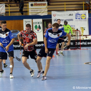 Vojaci podporili floorbalovú ligu, aj vďaka nej sa prehĺbila spolupráca so školami