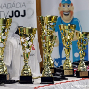Vojaci podporili floorbalovú ligu, aj vďaka nej sa prehĺbila spolupráca so školami