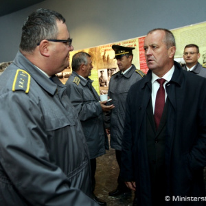 Minister Gajdoš vzdal úctu hrdinom Karpatsko-duklianskej operácie